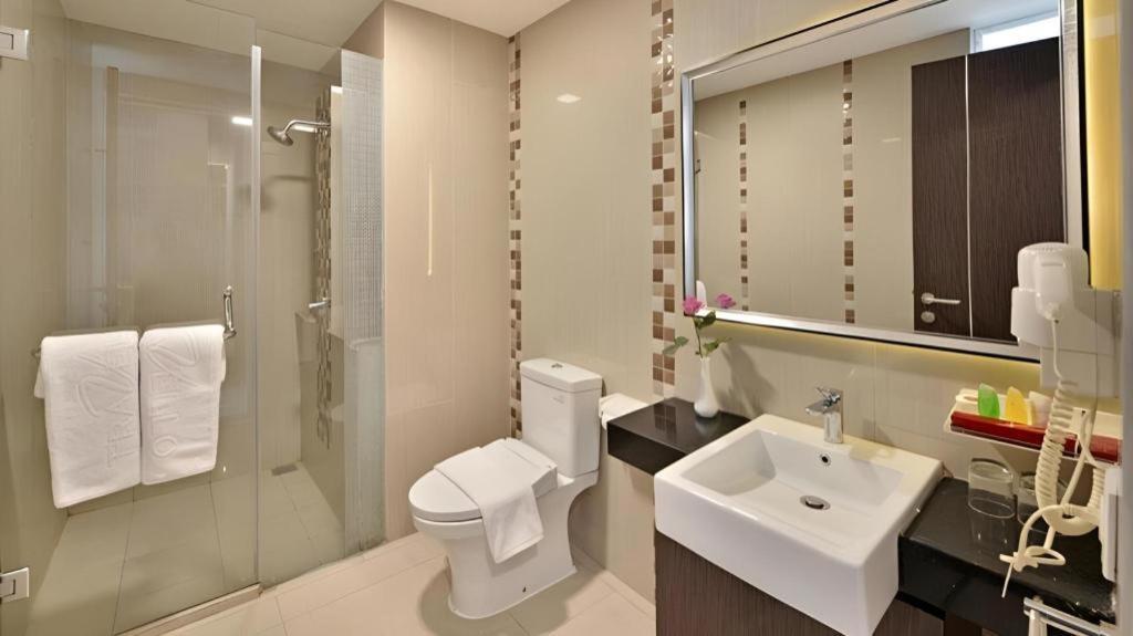 Travello Hotel Bandung Exterior foto