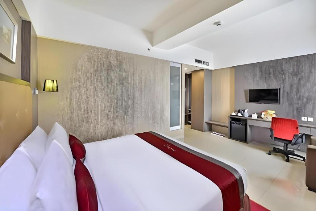 Travello Hotel Bandung Exterior foto