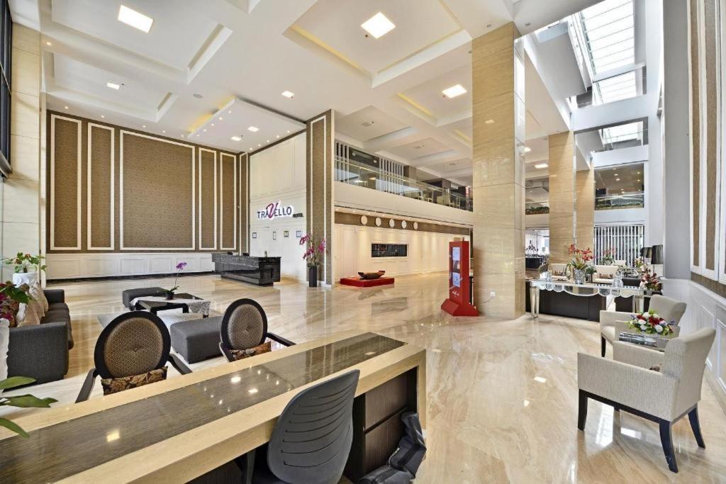 Travello Hotel Bandung Exterior foto